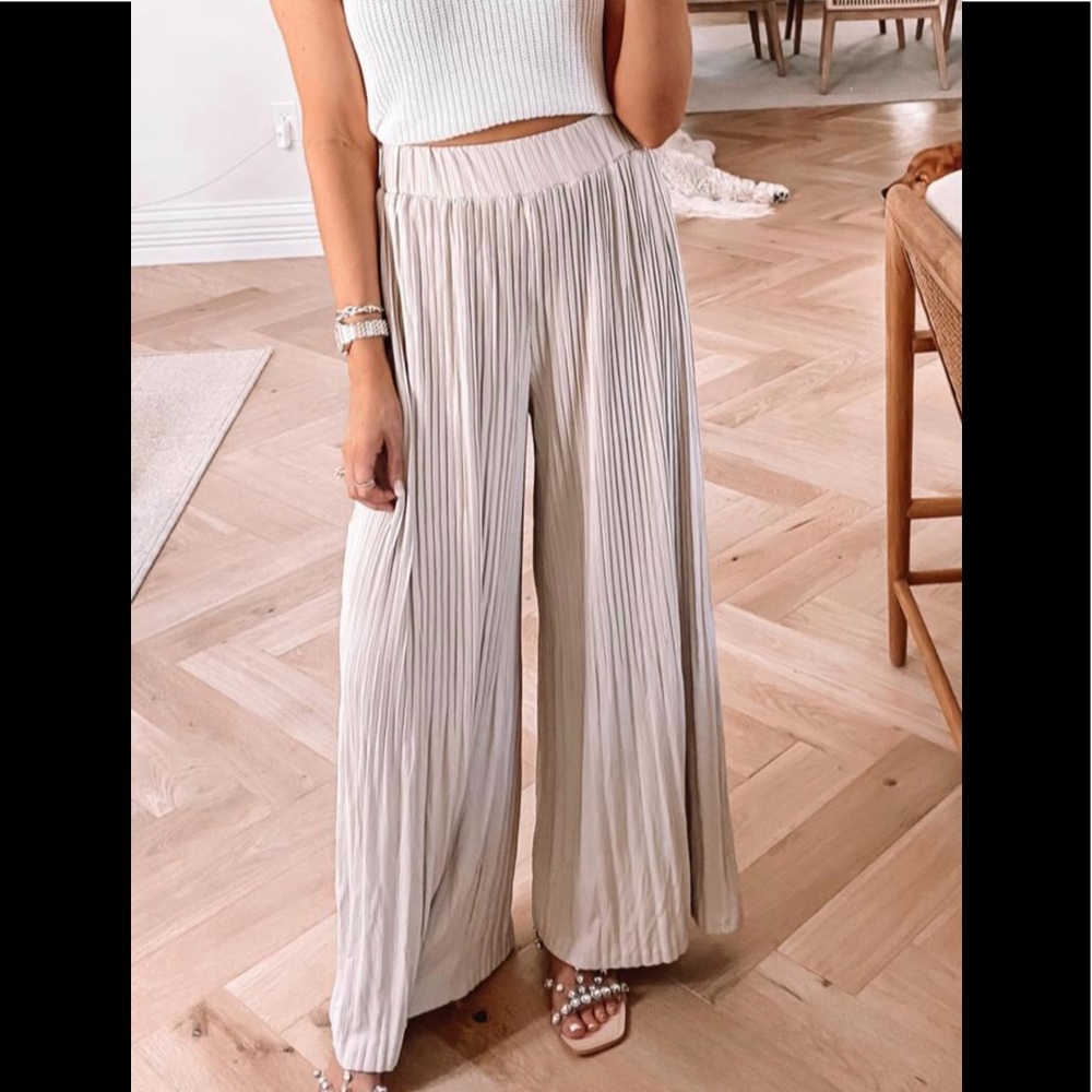 NEW Tan Beige petal and pup Cher wide leg pants